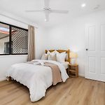 Amazing Location Close To Everything Pet Friendly
