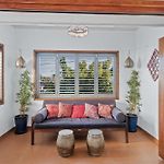 Sunny Bayside Escape In Lota