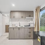 Great Value Renovated Studio Prime Location Aircon