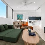 The Valley 1Br Plus Sofa Bed Parking Pool And Gym