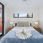 Modern Family Apartment 2 Parking Near Sunnybank