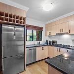 Point Peninsula - 2Bed-2Bath-Car-Pool - Teneriffe