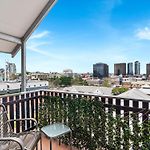 Central Brunswick Apartment Hotel