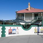 Queensport Hotel