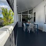 Paddington Springs - Pool & Pet Friendly House
