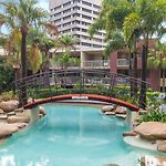 Resort Style 2Br With City Views, Balcony & Car Park