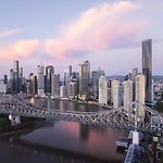 Heart Of Brisbane - Skytower Cbd Getaway - Level 40 Pool & Gym - Walk Everywhere
