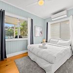Restored Queenslander Cottage-Private Pool&Garden