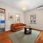 Charming Queenslander Sleeps 6 Near Cbd And Park