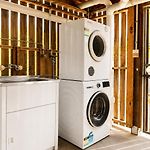 Charming Queenslander 3 Bed 1 Bath In West End