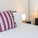 Prime Location River Glimpse 2Br Walk To Cbd With Parking