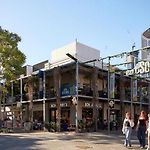 Highgate Hill Hideaway Near South Bank & Cbd