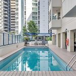 Bright Modern Cbd Apartment Parking Pool & Gym