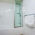 Prime Location River Glimpse 2Br Walk To Cbd With Parking