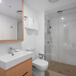 Stunning River & Mountain View Studio W Pool & Gym