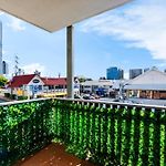 Central Brunswick Apartment Hotel