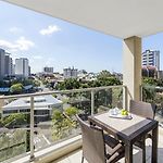 Oaks Brisbane Lexicon Suites