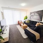 Spectacular 3Br River View | 2 Carparks, Gym & Steam Room