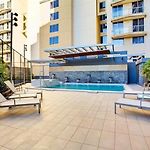 Sk1 - 2 Level 2 Bedroom Skyline Skyhome