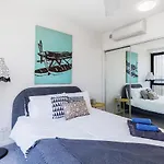 Kozyguru South Brisbane Funky 1 Bed Apt Free Parking Qsb027-1810