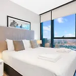 Apartment Luxury 1 Bedroom Retreat In With Pool And Gym Brisbane