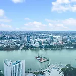 Luxury 1 Bedroom Retreat In Brisbane City With Pool And Gym