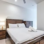 Chic Inner City Position 2 Bedroom With Parking By Serain Residences