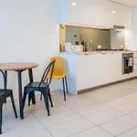 Chic Inner City Position 2 Bedroom With Parking By Serain Residences * Brisbane