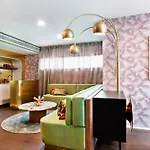 Ovolo Fortitude Valley, A Wyndham Hotel 5*