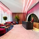 Ovolo Brisbane Fortitude Valley, A Wyndham Hotel