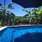 Oxley Mineral Pool & Private Suburbanstay *