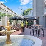 City Studio Near Popular Attractions