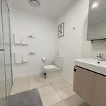 Lovely 2 Beds With View At South * Brisbane
