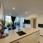Lovely 2 Beds With View At South Apartment Brisbane