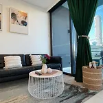Lovely 2 Beds With View At South * Brisbane