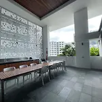 Apartment Lovely 2 Beds With View At South