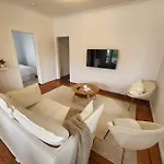 Classic Queenslander With Pool & Yard Holiday home