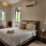 Classic Queenslander With Pool & Yard Holiday home Brisbane