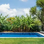 Oxley Mineral Pool & Private Suburbanstay Holiday home *