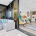 Southbank Heart+2 Bed+Balcony+Pool+Gym+Free Wifi