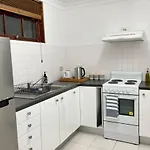 Home On A Hill - 1 Bedroom Apartment
