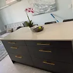 Cosy Apt With City View Near Exhibition Centre