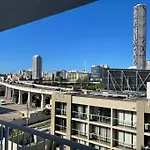 Cosy Apt With City View Near Exhibition Centre