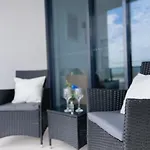 City Escape House At Cultural Centre Precinct