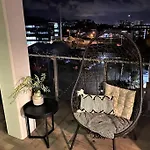 Apartment Spacious Inner With Free Parking