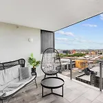 Apartment Spacious Inner With Free Parking *