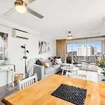 Spacious Inner With Free Parking * Brisbane