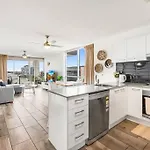 Spacious Inner With Free Parking * Brisbane