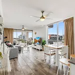 Spacious Inner With Free Parking