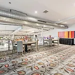 The Colmslie Hotel